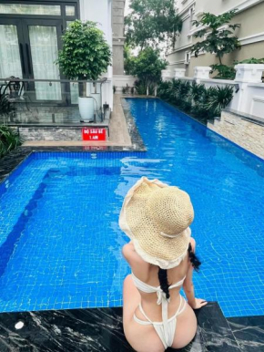 Villa 8 Phòng Ngủ Vip Tuần Châu - Sát biển - bể bơi - bi a - BBQ
